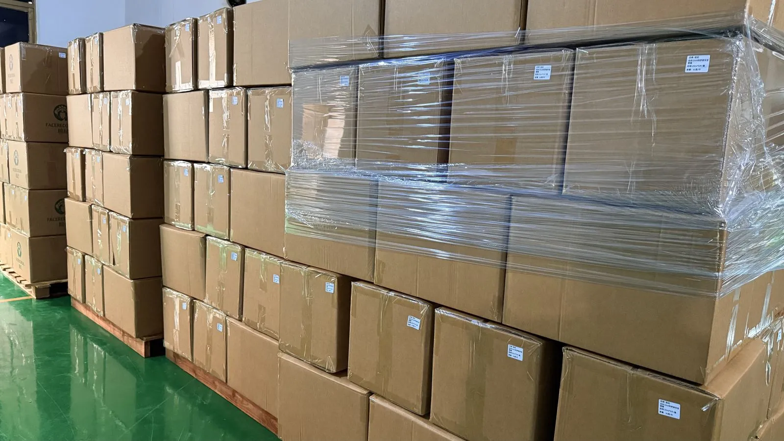 OEM brightening product development process from lab to shelf